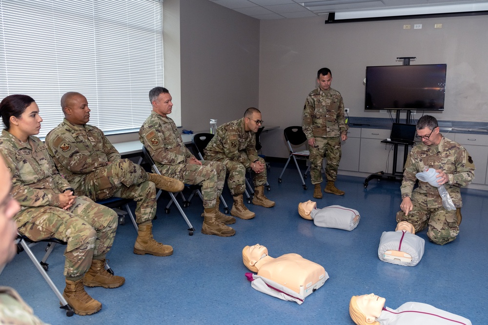 156th MDG trains with 101st MDG