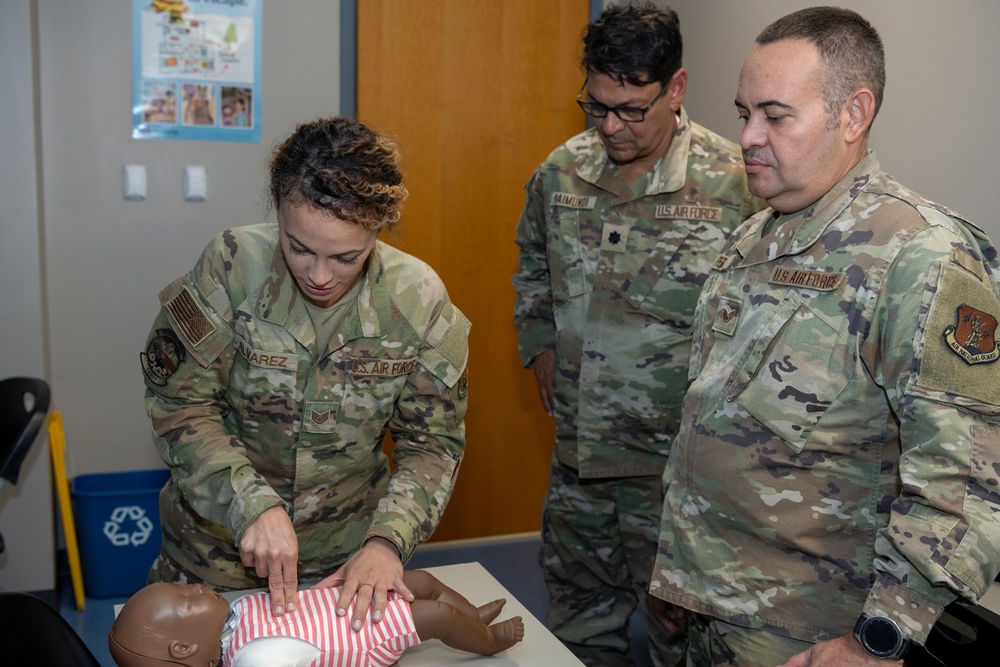 156th MDG trains with 101st MDG