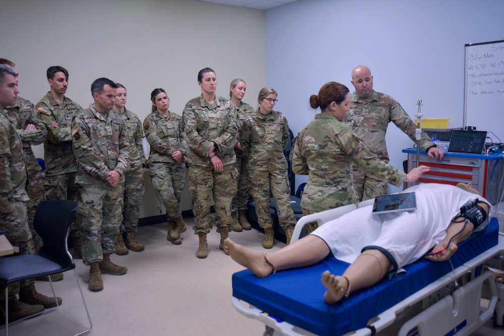 156th MDG trains with 101st MDG