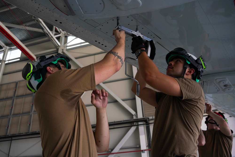 VP-5 OPERATIONS AT NAVAL AIR STATION SIGONELLA