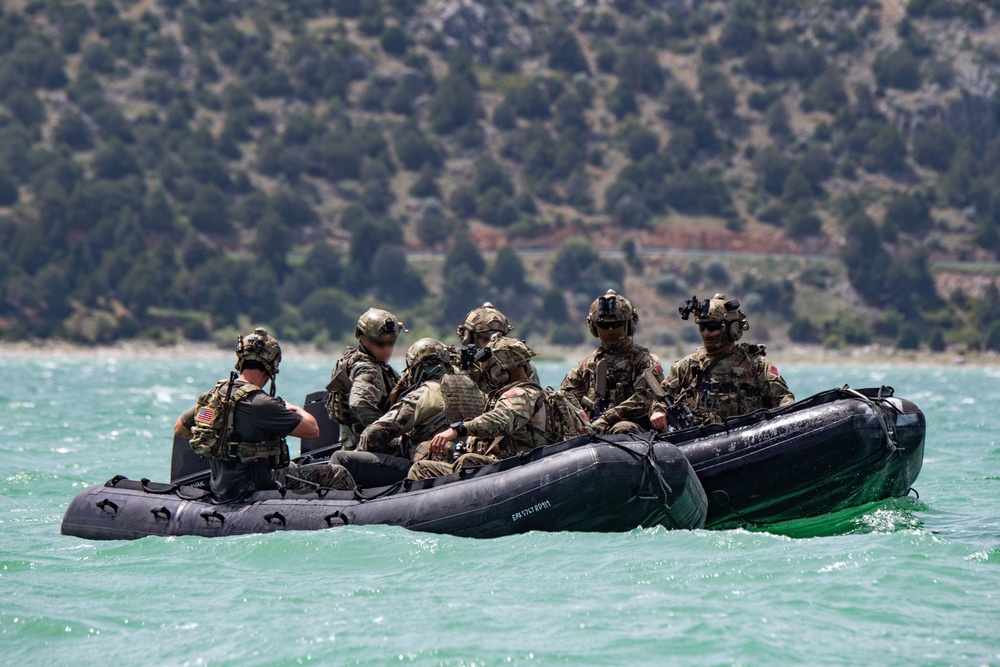 U.S. Navy SEAL and Turkish Naval Special Operation Forces Training