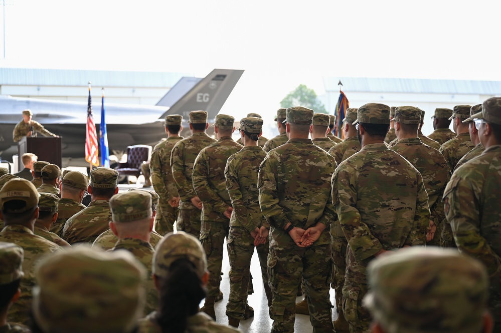 33rd Maintenance Group change of command