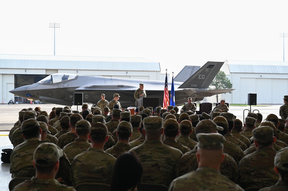 33rd Maintenance Group change of command