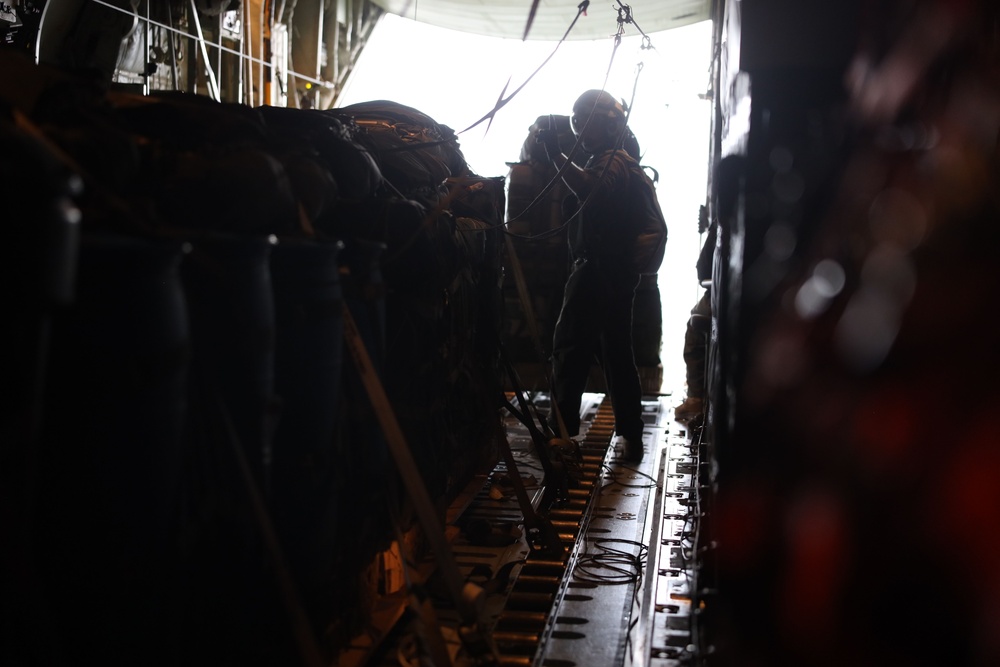 2nd Distribution Support Battalion Conducts Air Delivery