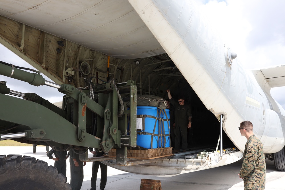 2nd Distribution Support Battalion Conducts Air Delivery