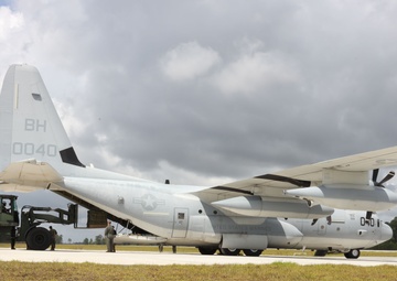 2nd Distribution Support Battalion Conducts Air Delivery