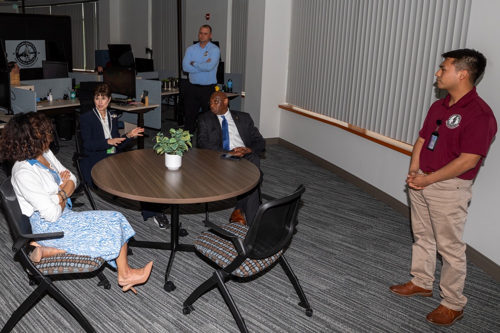 Chief Information Officer for the Department of Defense visits the North Carolina National Guard