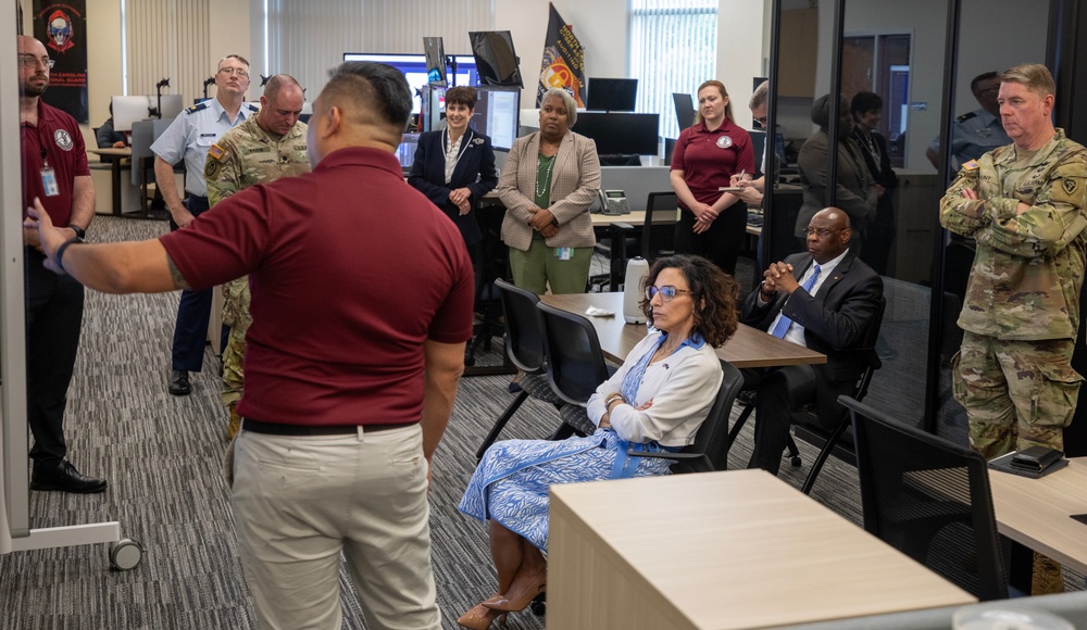 Chief Information Officer for the Department of Defense visits the North Carolina National Guard