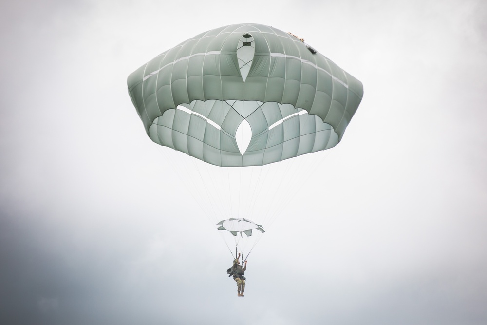BASIC AIRBORNE SCHOOL (Jump Week)