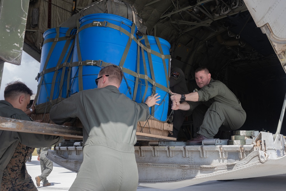 2nd Distribution Support Battalion Conducts Air Delivery