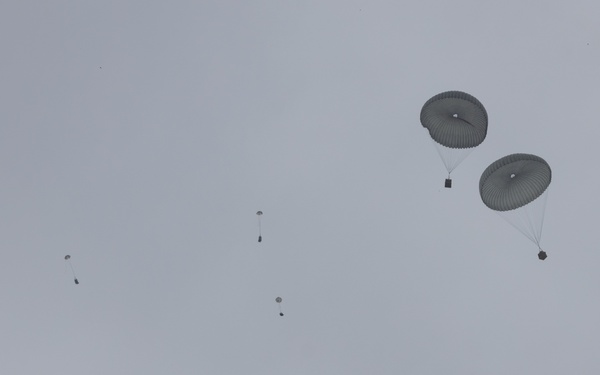 2nd Distribution Support Battalion Conducts Air Delivery
