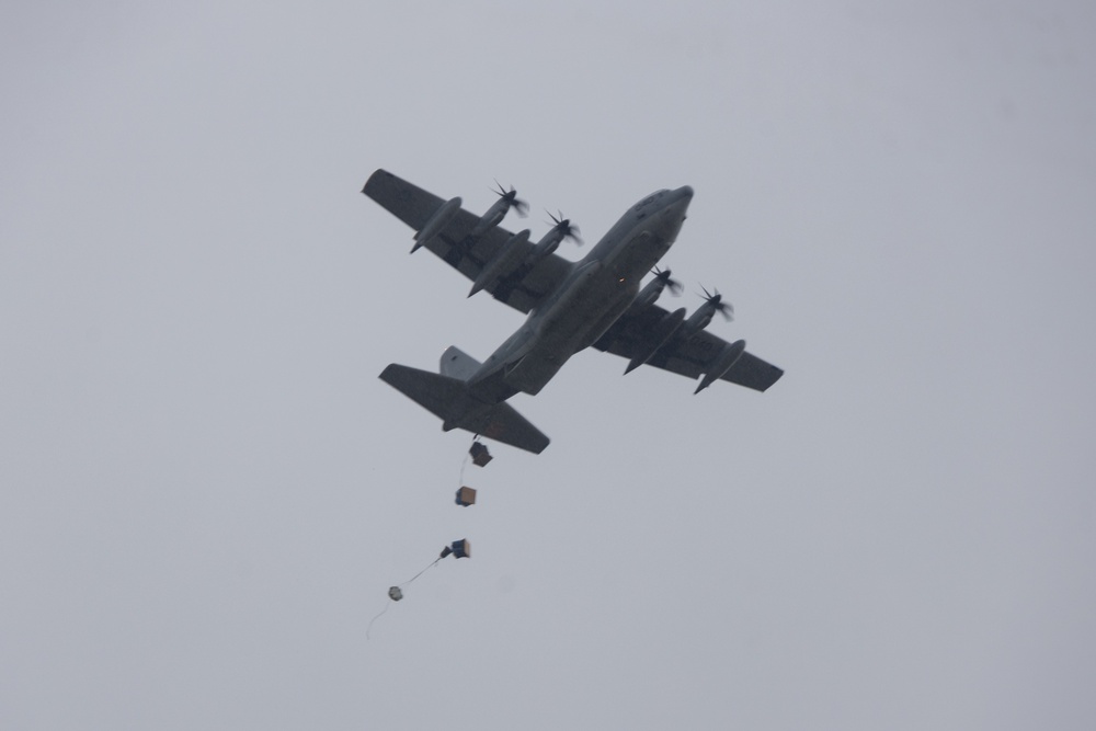 2nd Distribution Support Battalion Conducts Air Delivery