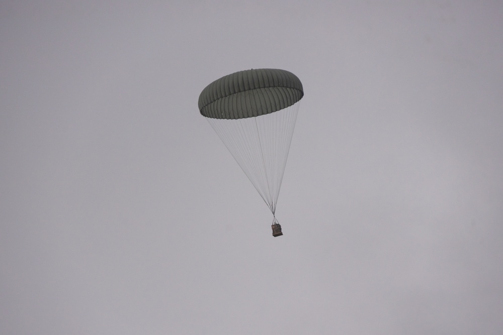 2nd Distribution Support Battalion Conducts Air Delivery
