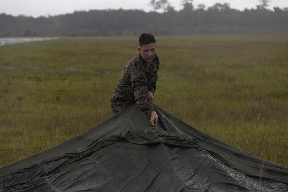 2nd Distribution Support Battalion Conducts Air Delivery