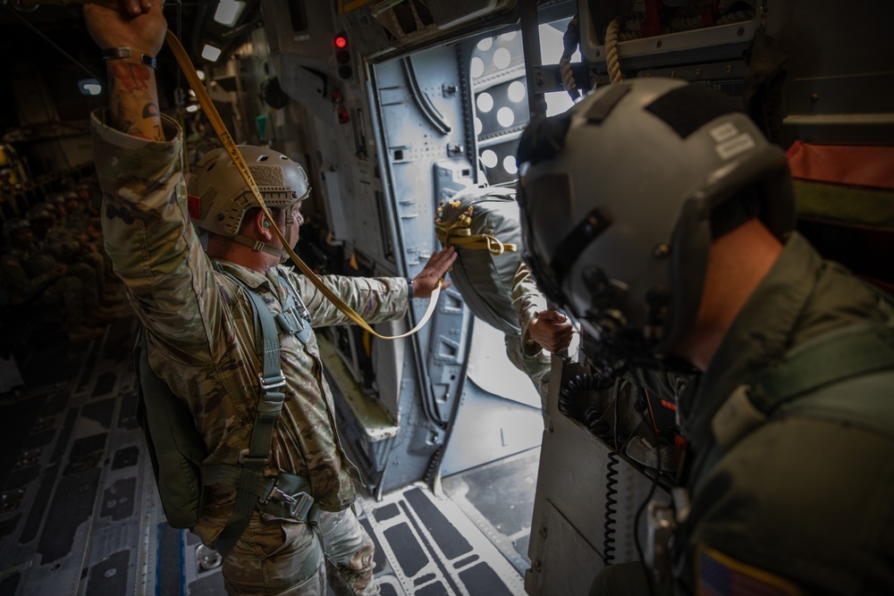 BASIC AIRBORNE SCHOOL (Jump Week)