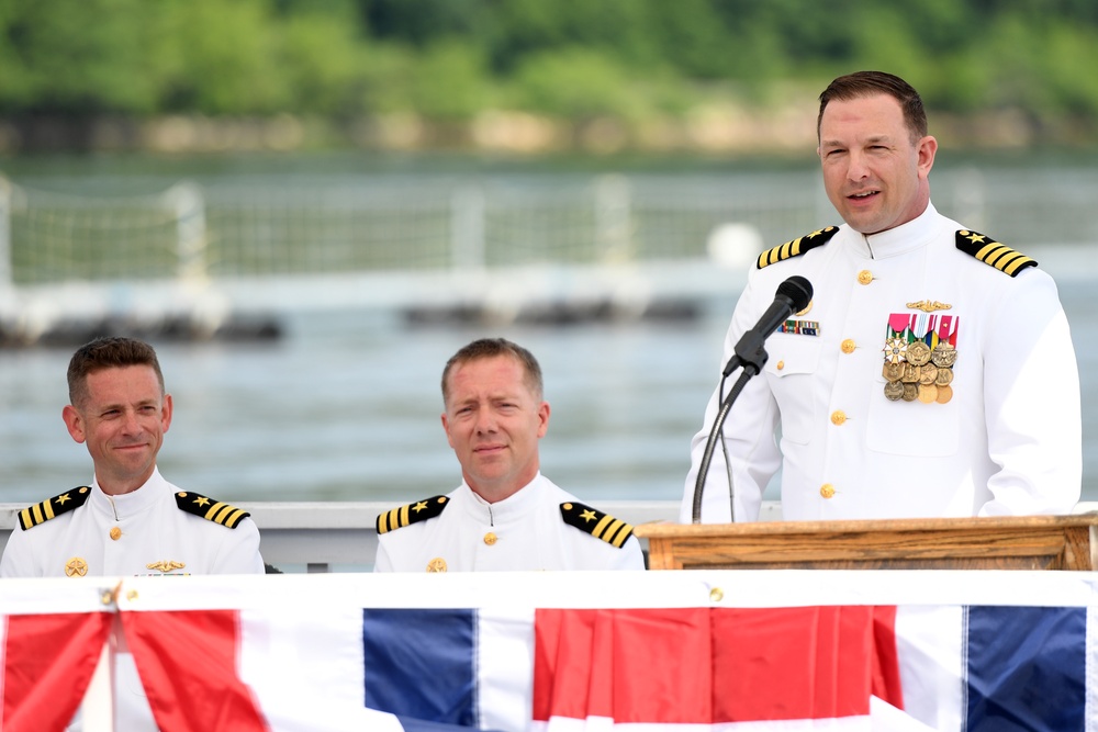 USS Indiana (SSN 789) changes command