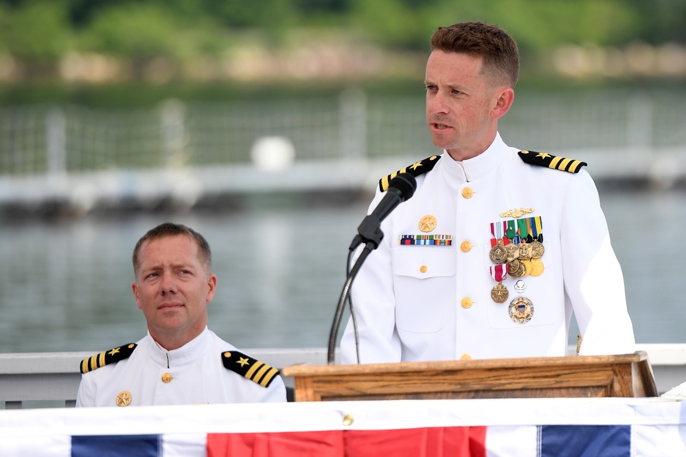 USS Indiana (SSN 789) changes command