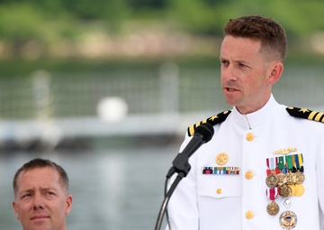 USS Indiana (SSN 789) changes command