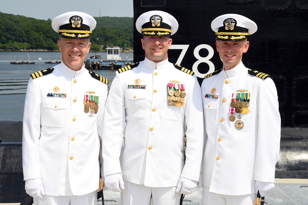 USS Indiana (SSN 789) changes command