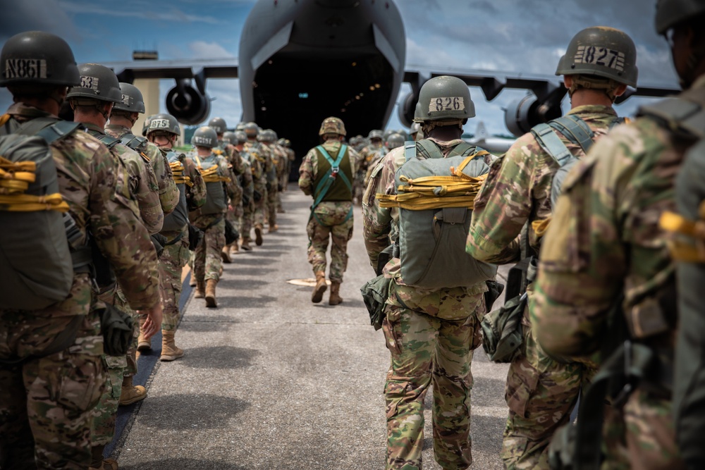 BASIC AIRBORNE SCHOOL (Jump Week)
