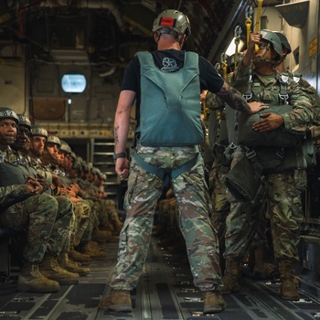 BASIC AIRBORNE SCHOOL (Jump Week)