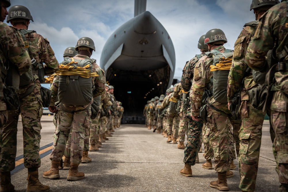 BASIC AIRBORNE SCHOOL (Jump Week)