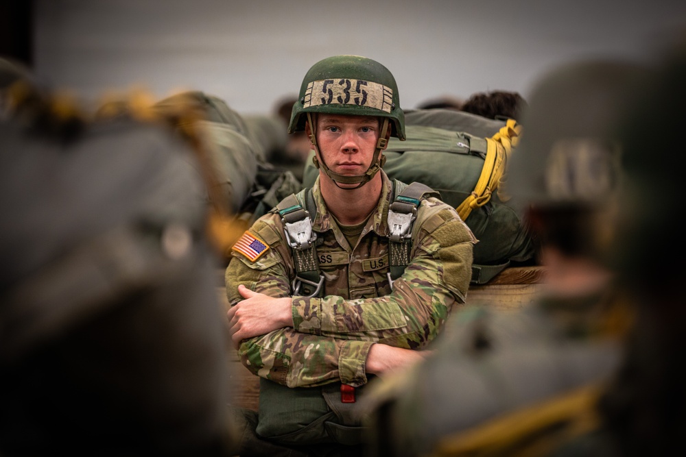 BASIC AIRBORNE SCHOOL (Jump Week)