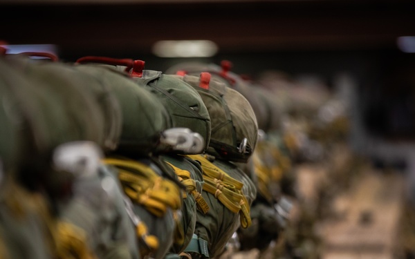 BASIC AIRBORNE SCHOOL (Jump Week)