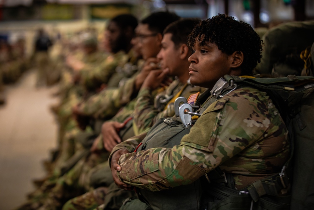 BASIC AIRBORNE SCHOOL (Jump Week)