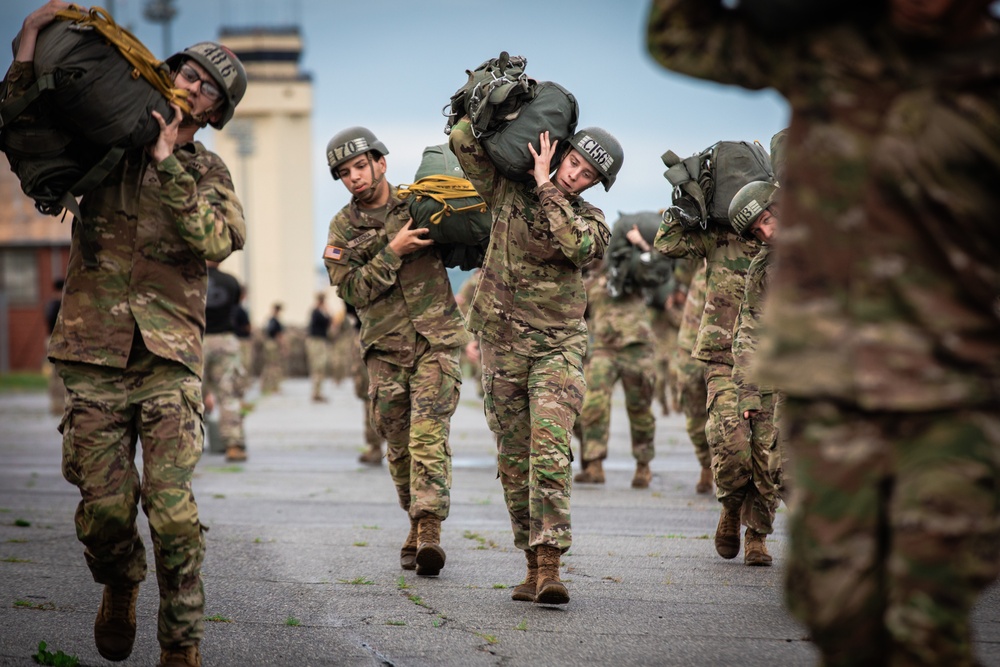 BASIC AIRBORNE SCHOOL (Jump Week)