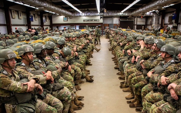 BASIC AIRBORNE SCHOOL (Jump Week)