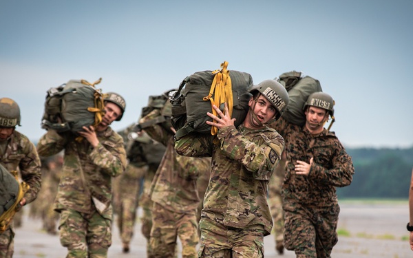BASIC AIRBORNE SCHOOL (Jump Week)