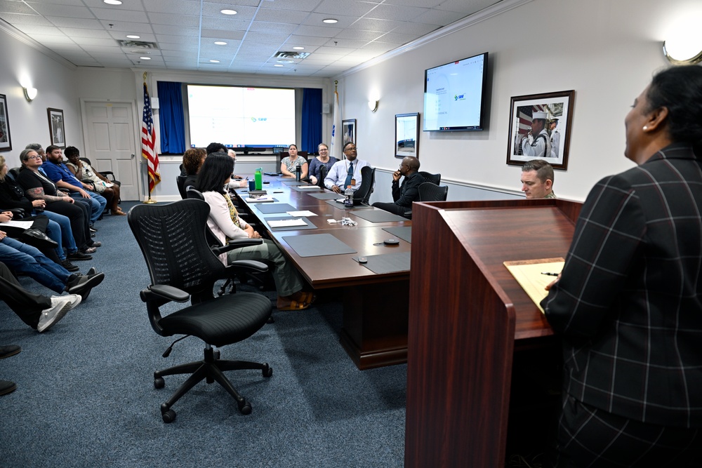 NAVSUP FLC Jacksonville hosts small businesses