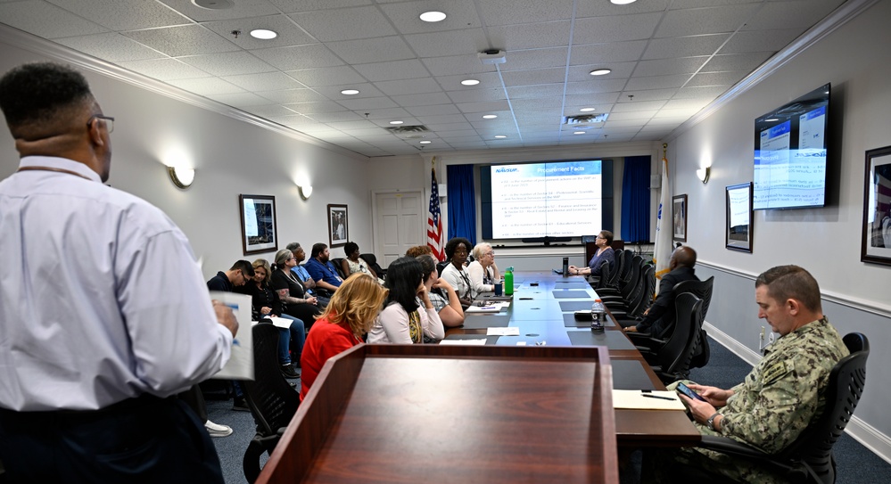 NAVSUP FLC Jacksonville hosts small businesses