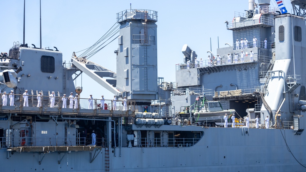 MANNING THE RAILS ABOARD USS HARPERS FERRY