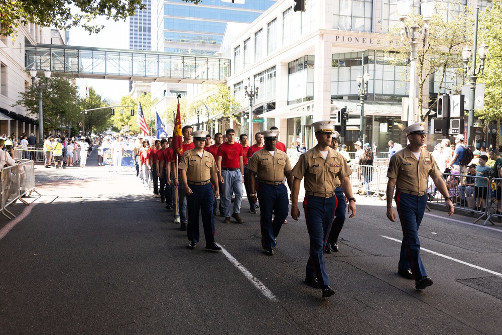 Portland Fleet Week: Grand Floral Parade