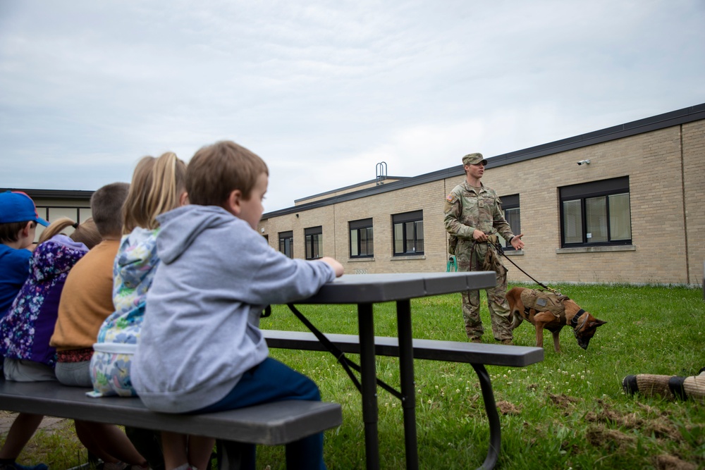 10th Mountain Division Military Police celebrate Flag Day with K-9 Demonstration