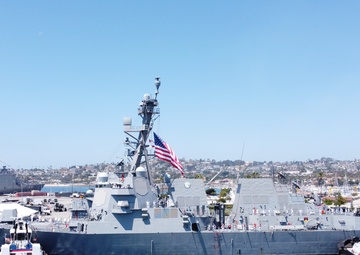 MANNING THE RAILS ABOARD USS CARL M LEVIN