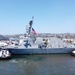 MANNING THE RAILS ABOARD USS CARL M LEVIN