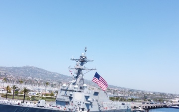 MANNING THE RAILS ABOARD USS CARL M LEVIN