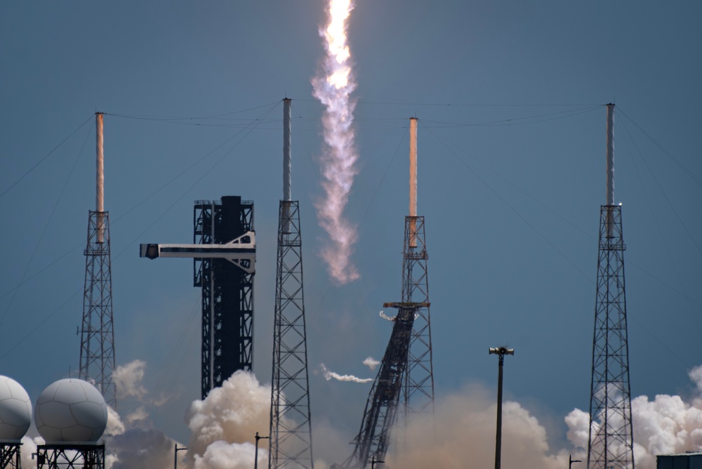 Starlink 12-26 Launches from Cape Canaveral Space Force Station