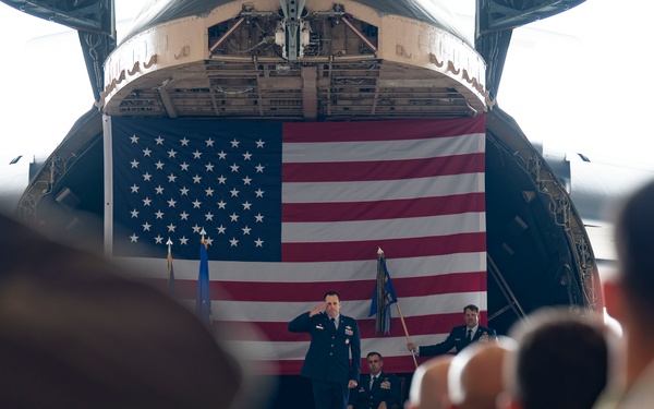 Schwartz takes command of the 436th OG