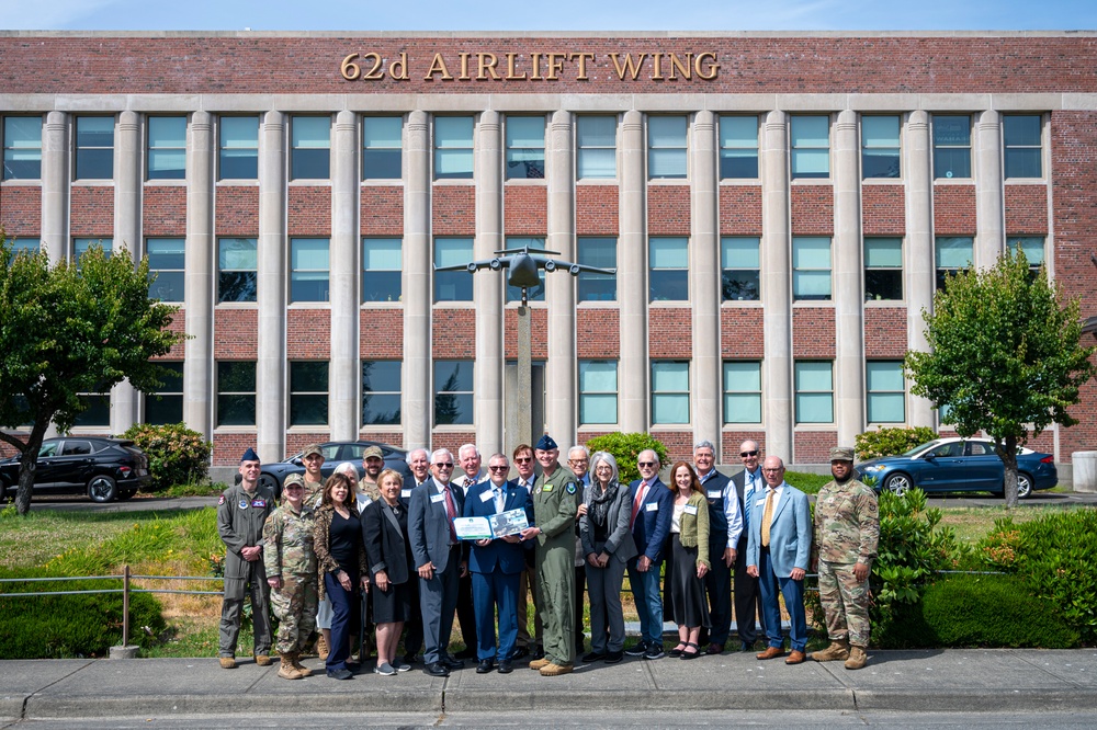 DOCA Members Visit Team McChord