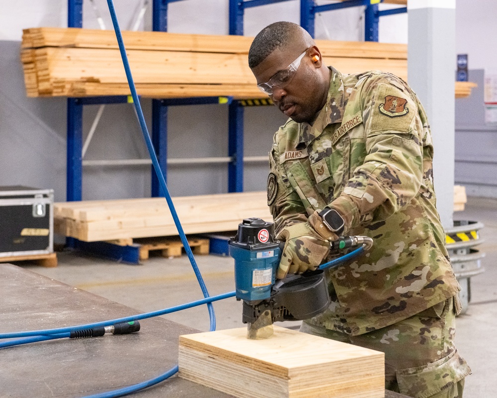 Illinois Guardsmen Deploy For Training to Germany