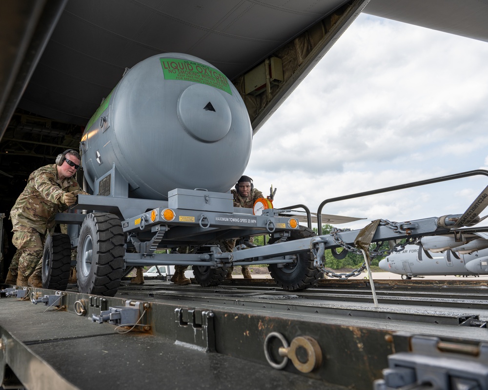 Illinois Guardsmen Deploy For Training to Germany