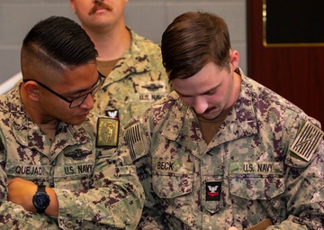 Independent Duty Corpsman Train on new Assistant Technology
