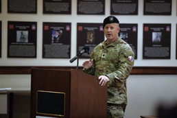 900th Contracting Battalion holds change of command ceremony