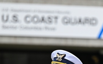 Coast Guard welcomes new commander to Sector Columbia River