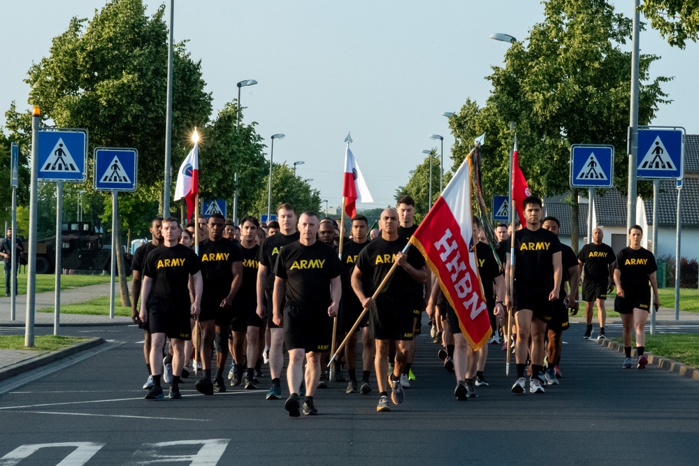 USAG Wiesbaden honors Army’s 250th anniversary with post run
