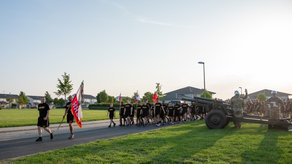 USAG Wiesbaden honors Army’s 250th anniversary with post run